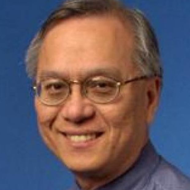 smiling headshot of Larry Leung