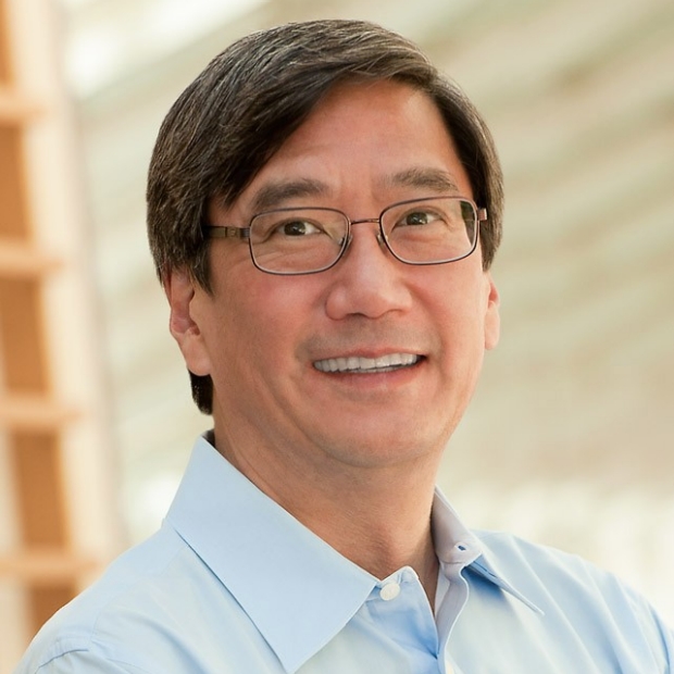 smiling headshot of Peter Kim