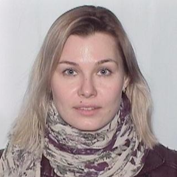 smiling headshot of Evgeniya Vaskova